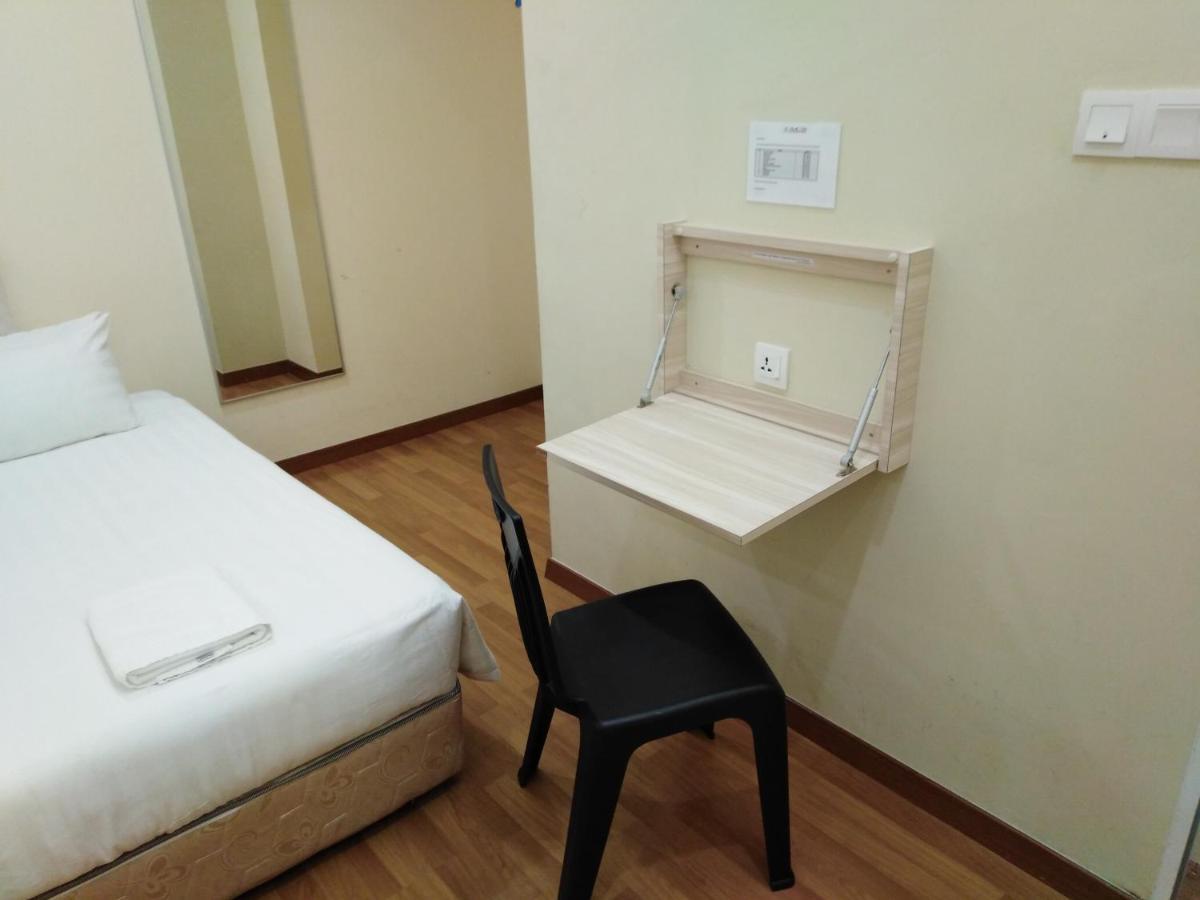 1Acs Residence Кучінг Екстер'єр фото